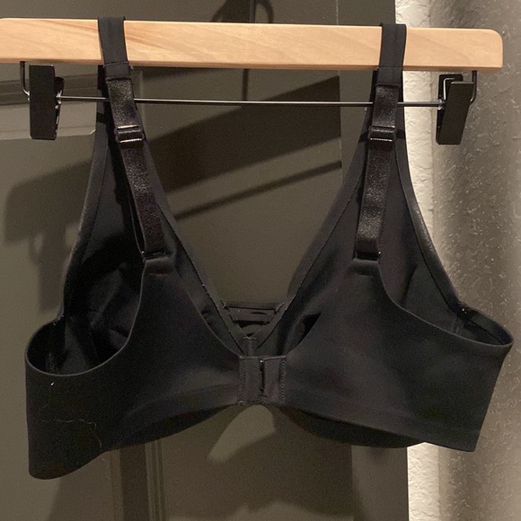 SOLD Soma Essentials Unlined Wireless Bra - Picture 6 of 9